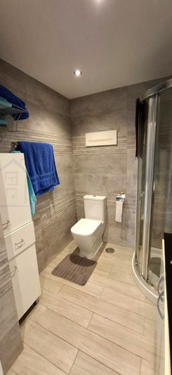 Image No.27-2 Bed Apartment for sale