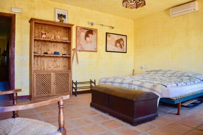 Image No.11-4 Bed Villa for sale