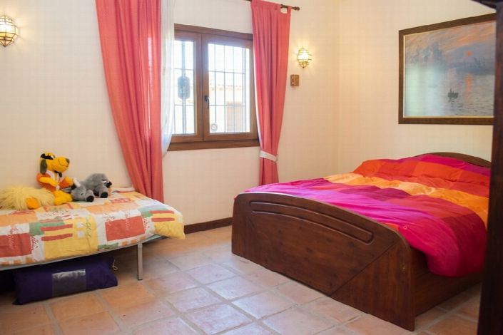 Image No.12-4 Bed Villa for sale