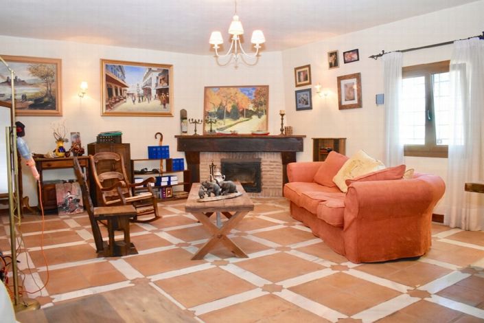 Image No.6-4 Bed Villa for sale