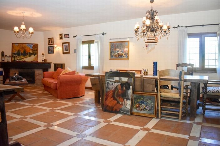 Image No.7-4 Bed Villa for sale