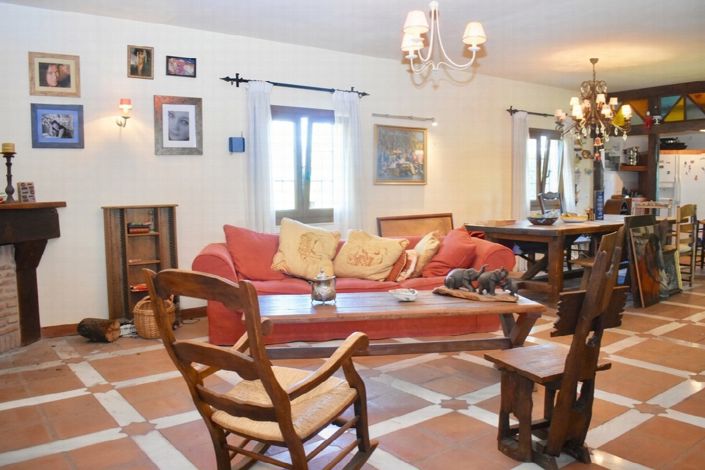 Image No.8-4 Bed Villa for sale