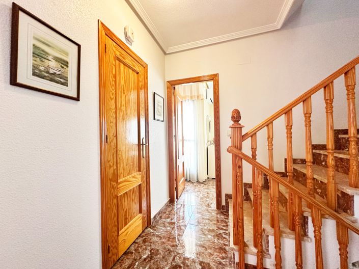 Image No.31-3 Bed Villa for sale