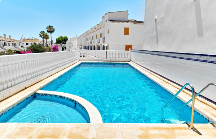 Image No.4-3 Bed Villa for sale