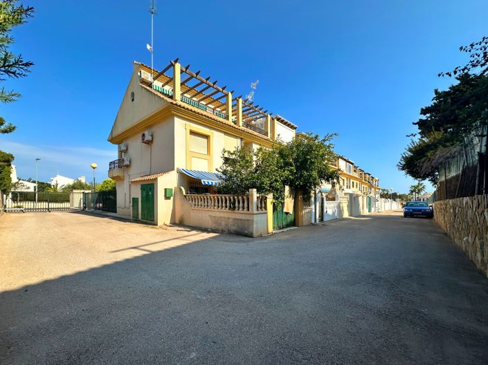 Image No.48-3 Bed Villa for sale