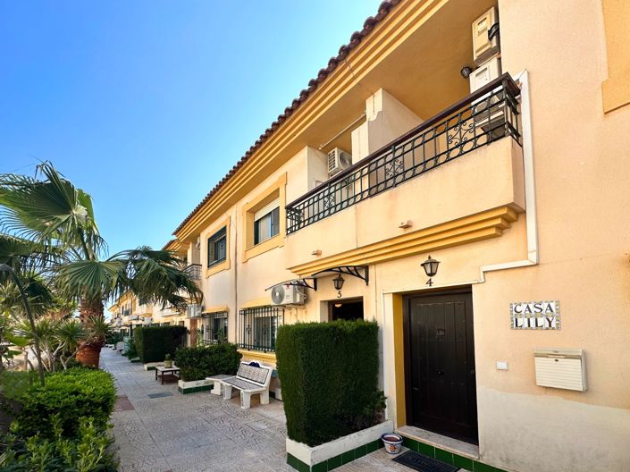 Image No.5-3 Bed Villa for sale