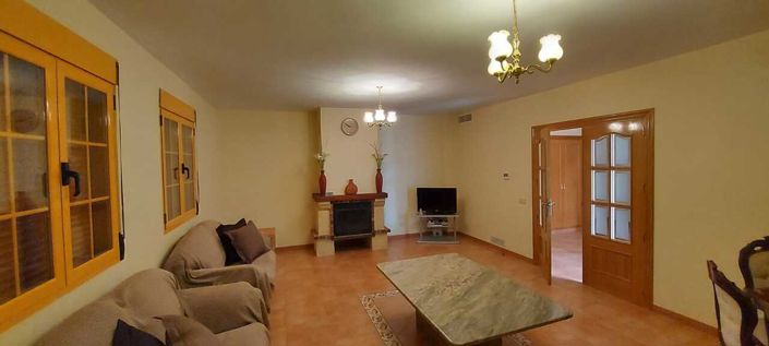 Image No.4-5 Bed Villa for sale