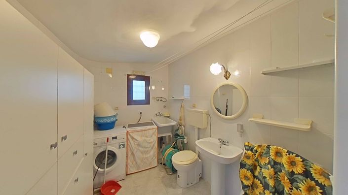 Image No.38-2 Bed Apartment for sale