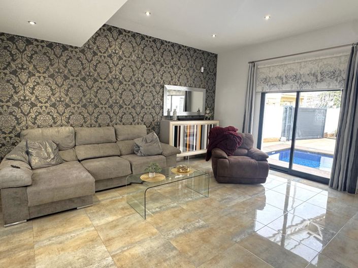 Image No.11-Villa de 4 chambres à vendre à Pilar de la Horadada