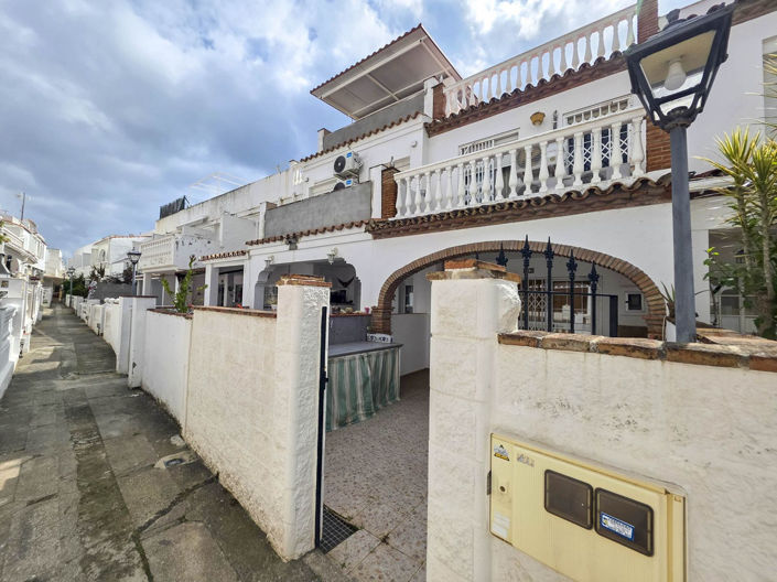 Image No.2-2 Bed Townhouse for sale