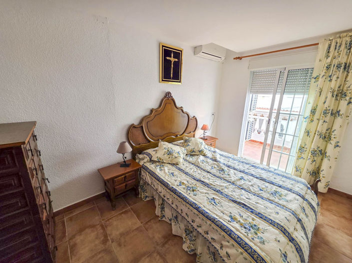 Image No.7-2 Bed Townhouse for sale