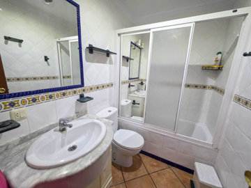 9-467d0cee5b725f3ef65f102a0c2e69c0