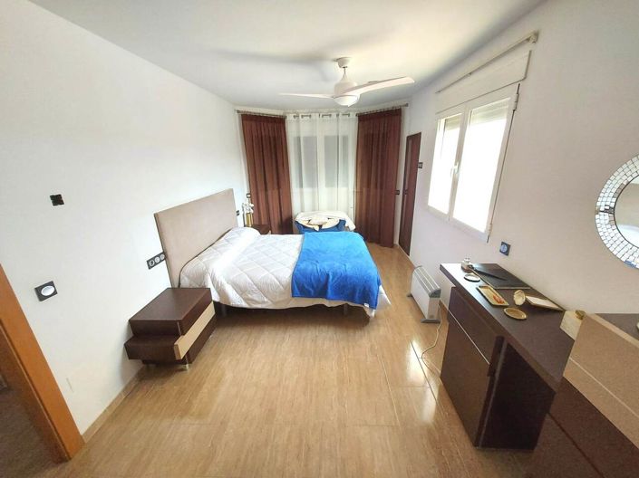 Image No.14-3 Bed Villa for sale