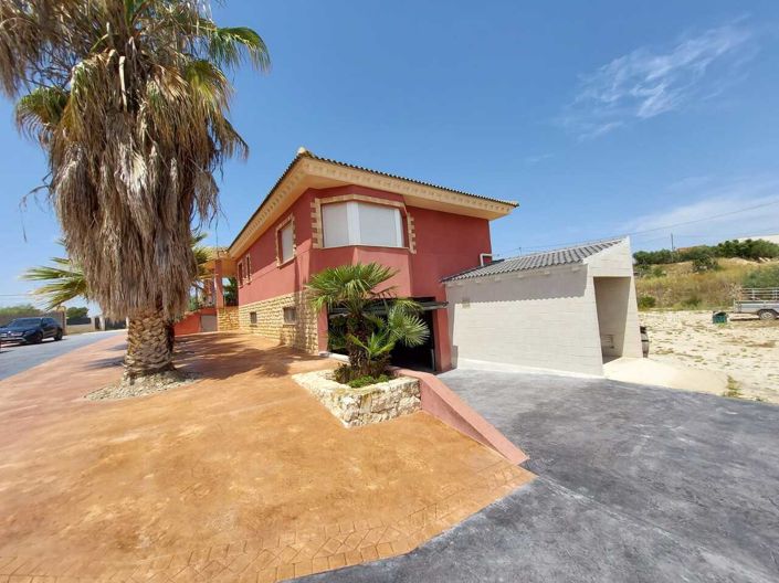 Image No.28-3 Bed Villa for sale