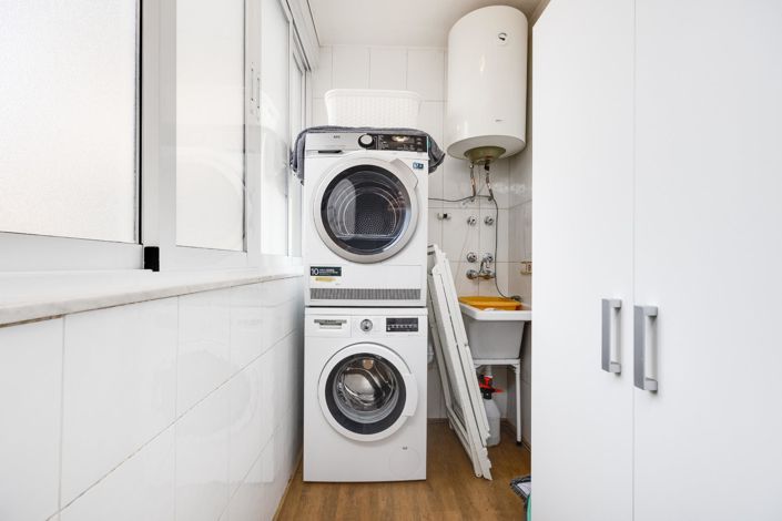 Image No.12-3 Bed Apartment for sale