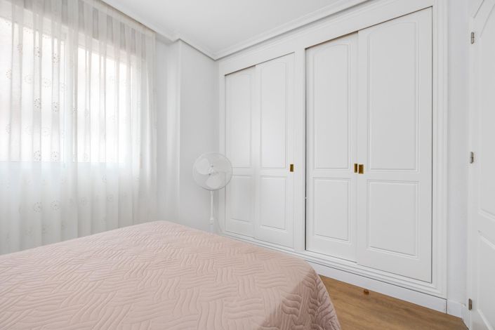 Image No.14-3 Bed Apartment for sale