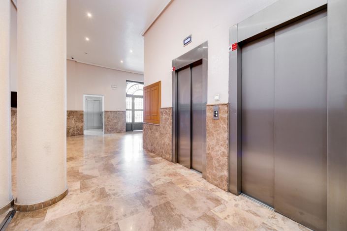 Image No.24-3 Bed Apartment for sale