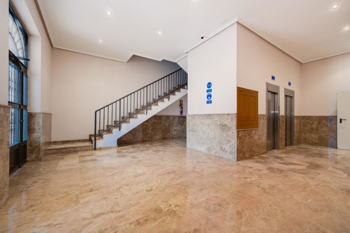 Image No.25-3 Bed Apartment for sale