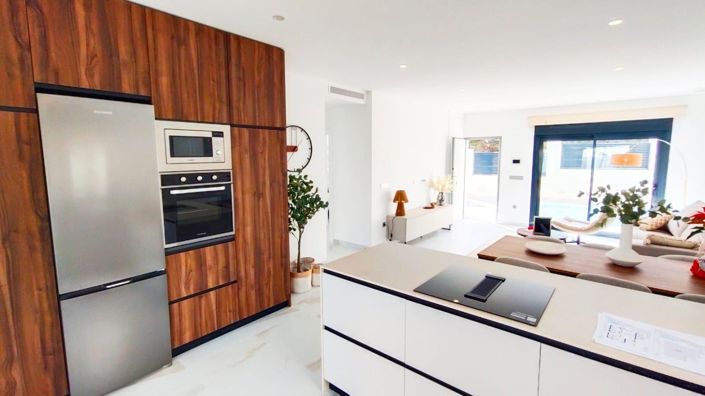 Image No.9-3 Bed Villa for sale