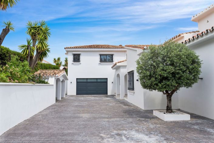 Image No.12-5 Bed Villa for sale