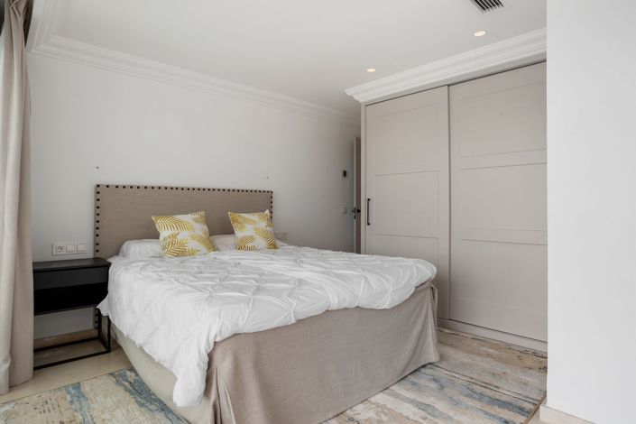 Image No.25-5 Bed Villa for sale