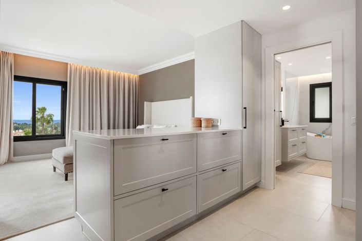 Image No.43-5 Bed Villa for sale