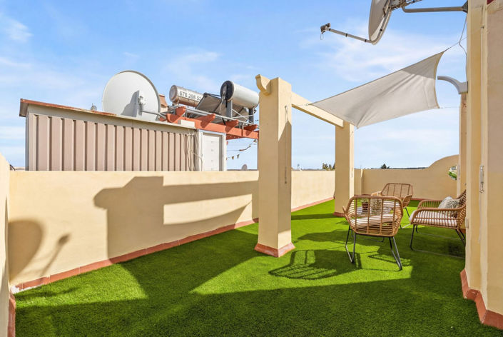 Image No.38-2 Bed House for sale