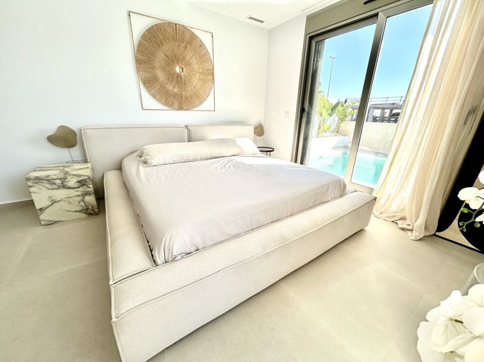 Image No.11-4 Bed Villa for sale