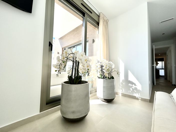 Image No.14-4 Bed Villa for sale