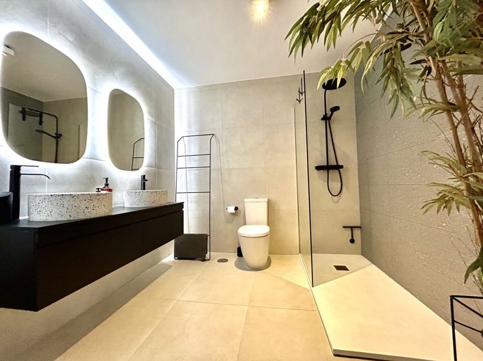 Image No.32-4 Bed Villa for sale