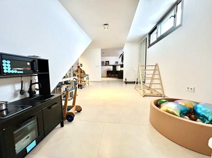 Image No.38-4 Bed Villa for sale