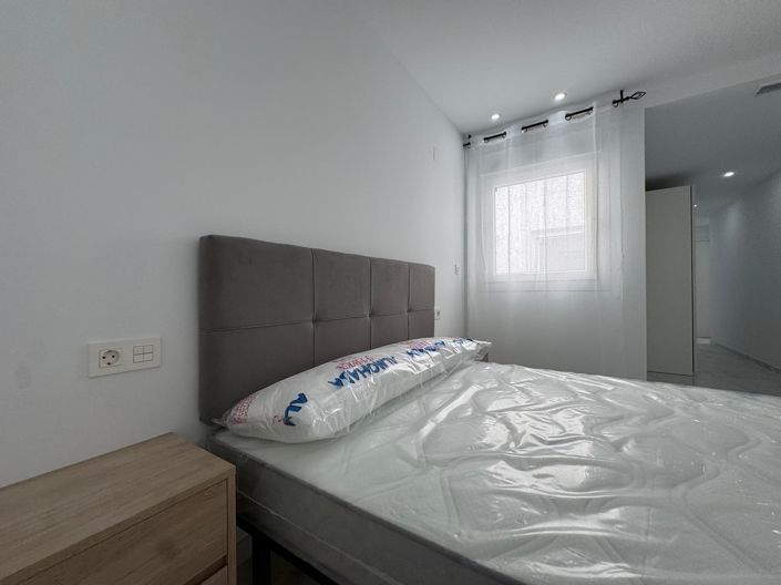 Image No.11-2 Bed Apartment for sale