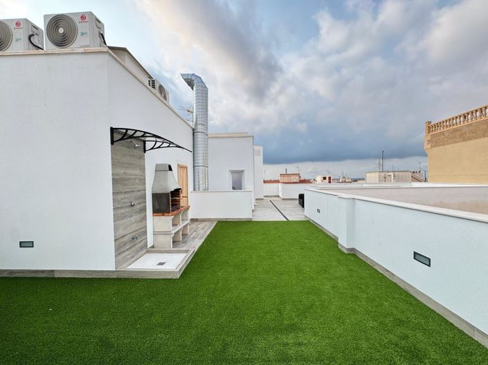 Image No.40-2 Bed Apartment for sale