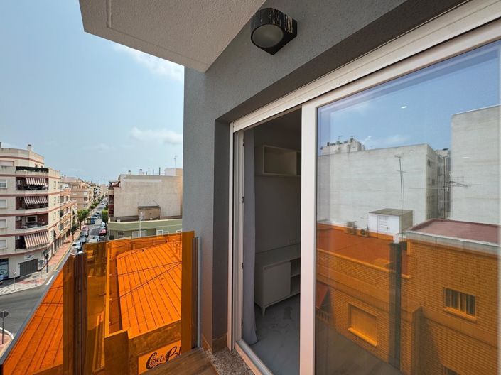 Image No.47-2 Bed Apartment for sale