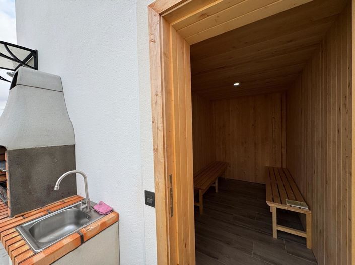 Image No.50-2 Bed Apartment for sale