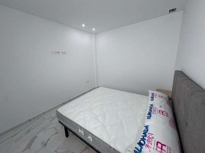 Image No.9-2 Bed Apartment for sale