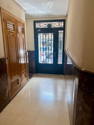 Image No.20-5 Bed Apartment for sale