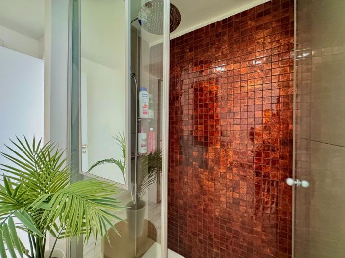 Image No.11-3 Bed Apartment for sale