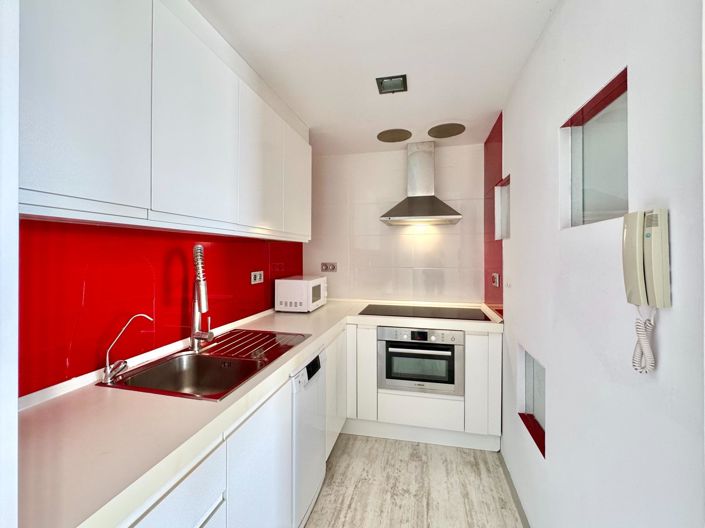 Image No.18-3 Bed Apartment for sale