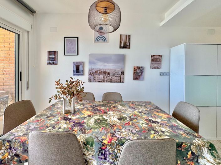 Image No.23-3 Bed Apartment for sale