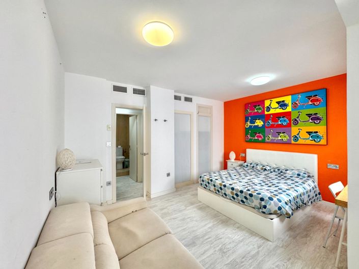 Image No.4-3 Bed Apartment for sale