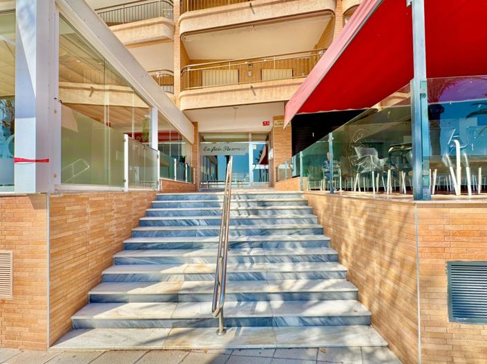 Image No.42-3 Bed Apartment for sale