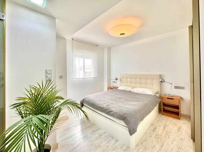 Image No.7-3 Bed Apartment for sale