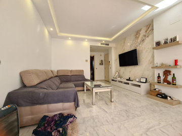 10-bb915d1cb19341576dcdc994b81ab9c5