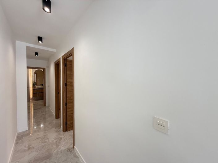 Image No.24-3 Bed Penthouse for sale