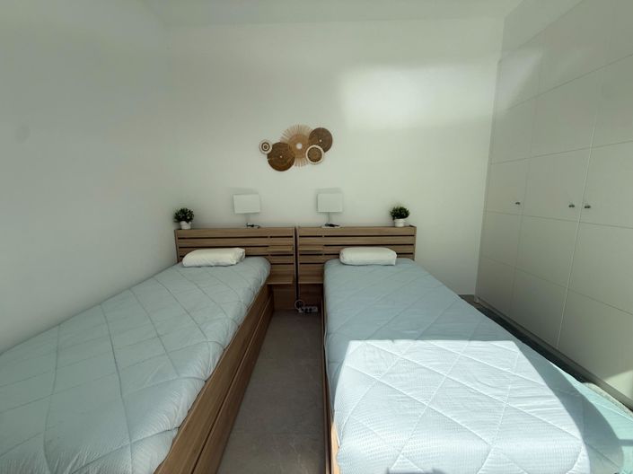 Image No.25-2 Bed Villa for sale