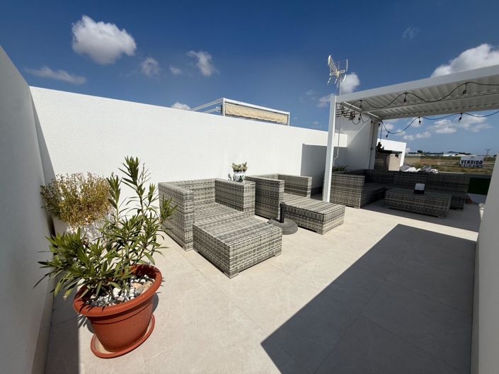 Image No.28-2 Bed Villa for sale