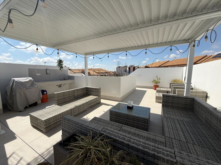 Image No.31-2 Bed Villa for sale