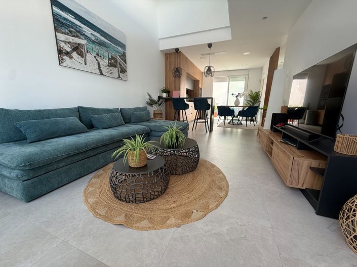 Image No.8-2 Bed Villa for sale