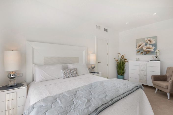 Image No.12-2 Bed Villa for sale